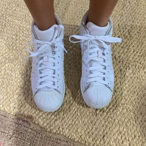 ADIDAS PRO MODEL ALL WHITE SNEAKS (M size 6, fits W 7.5-8)